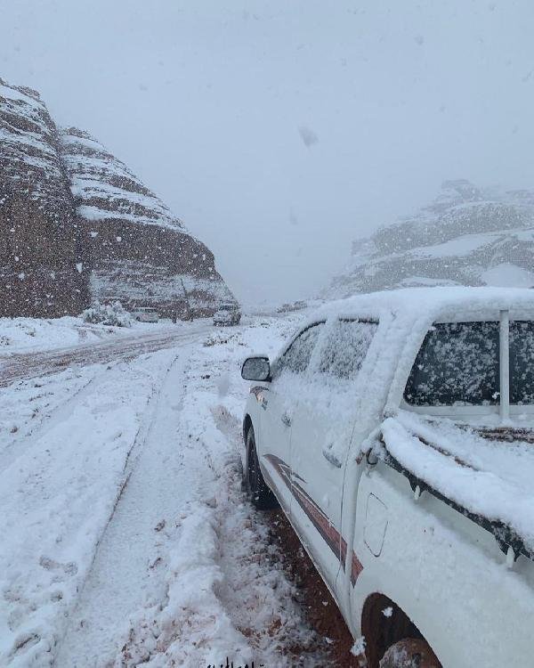 d Suudi Arabistan’a kar yağdı, Araplar coştu