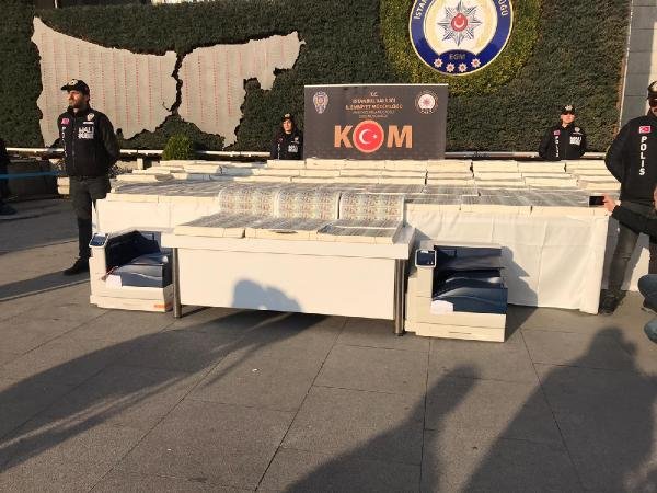 İstanbul'da operasyon: 127 milyon 500 bin sahte dolar