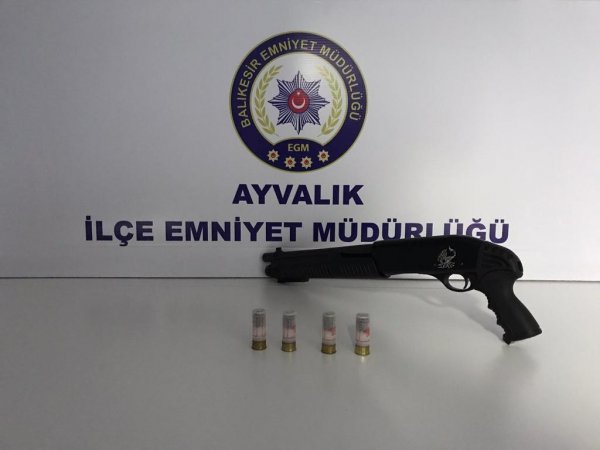 i Balıkesir'de polis uygulamalarında 9 adet silah yakalandı