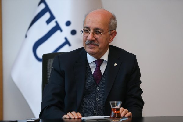 Doğa Koleji'nde öğretmenlerin maaşı ödendi