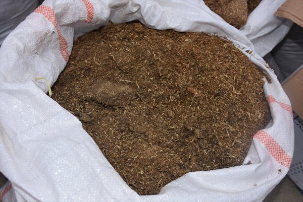 Jandarma ekipleri, 1 ton kaçak tütüne el koydu