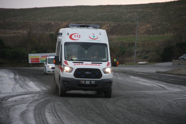 i Polisten kaçan bir şüpheli çamura saplandı