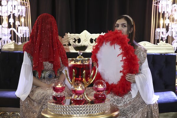 a Kına gecelerinde robotlar kullanılacak