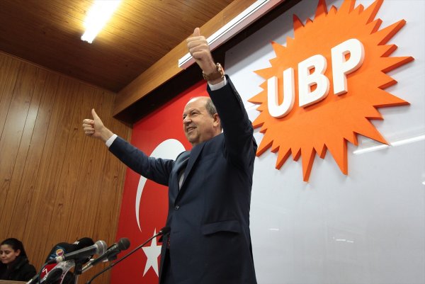 a KKTC'de Başbakan Tatar, cumhurbaşkanı adayı oldu