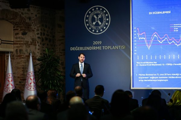 a Bakan Albayrak: 2020'de erken seçim yok