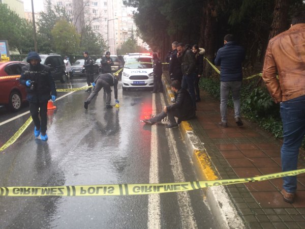 i Beylikdüzü'nde alacak-verecek kavgası kanlı bitti