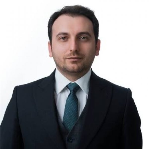 Avukatlar arasındaki kavga kanlı bitti: 1 yaralı