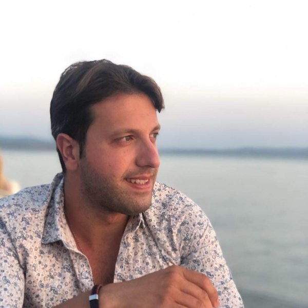 i Metrobüs ile motosikletin çarpışma anları