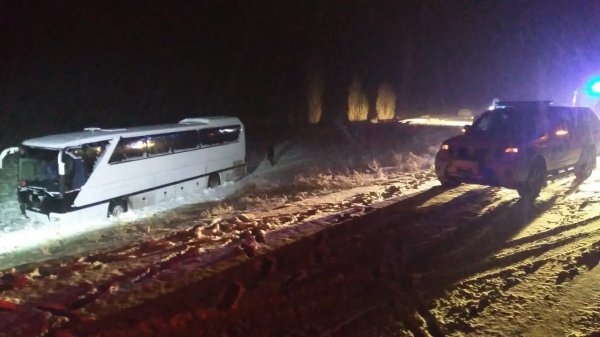 i Sivasspor altyapı futbolcularının otobüsü kaza yaptı