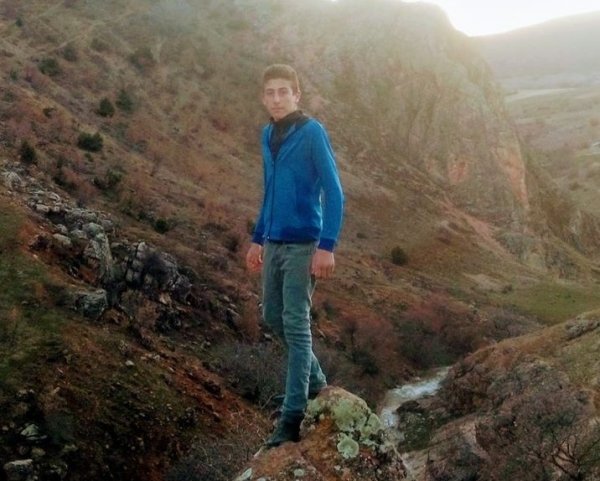 i Elindeki tüfek ateş alan 16 yaşındaki genç öldü