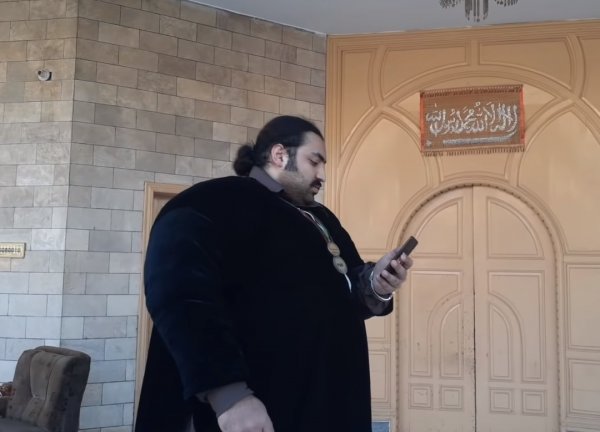 Arbab Khizer Hayat, 100 kiloluk kadınla evlenmek istiyor