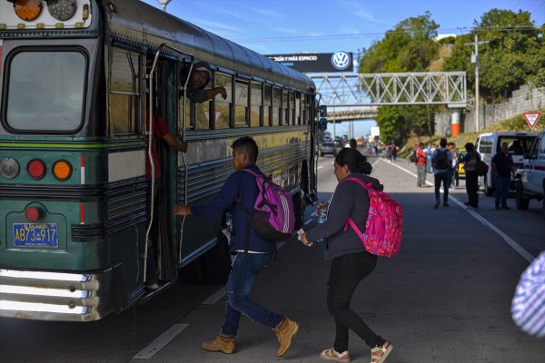 ABD'ye göç yolculuğu sürüyor