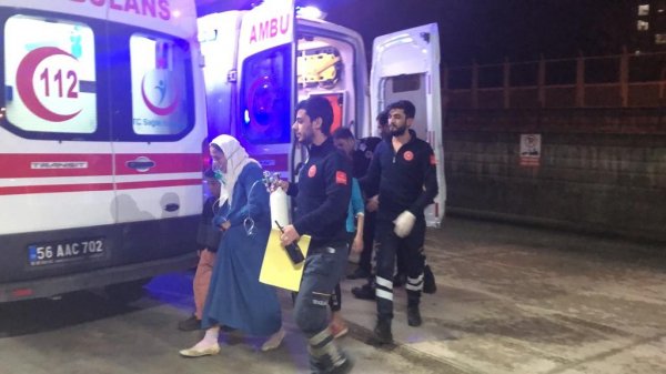 Siirt’te 3'ü çocuk 6 kişi sobadan sızan gazdan etkilendi