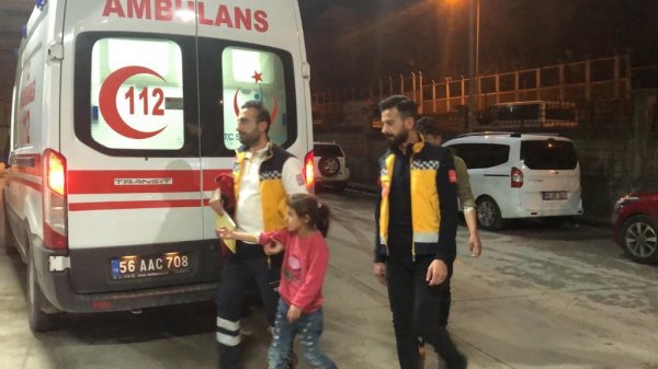 Siirt’te 3'ü çocuk 6 kişi sobadan sızan gazdan etkilendi