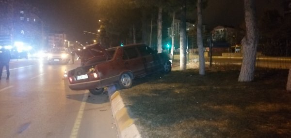 i Kız kaçıran uzman çavuş takip edilince kaza yaptı