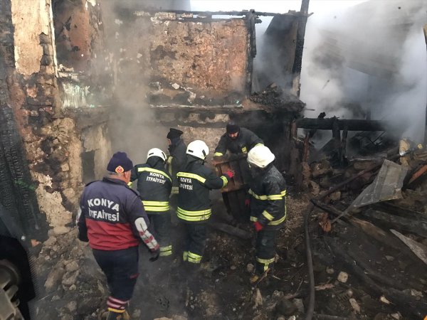 Konya'daki bir evde yangın çıktı: 3 ölü