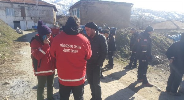 a Depremzedeler için 'psikososyal destek ekipleri' devrede