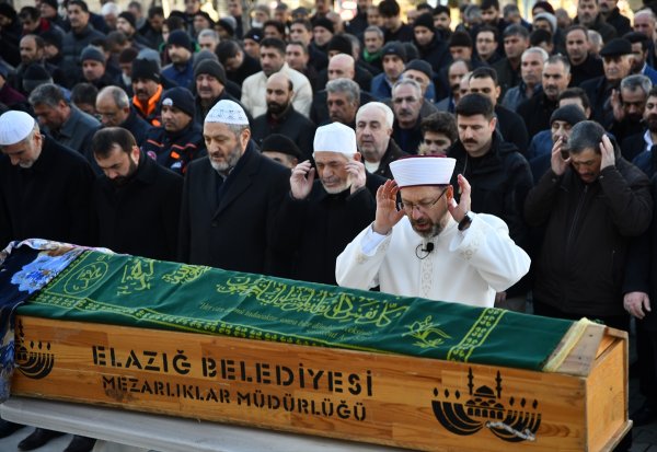Diyanet İşleri Başkanı: Depremde ölenler hükmen şehittir