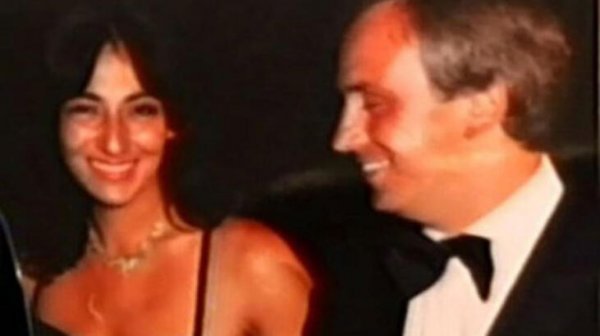 Melek Baykal, boşanıyor