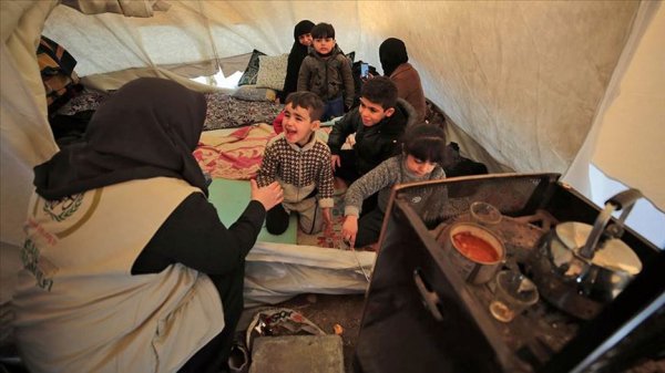 a İHH ekipleri deprem bölgesinde yardımlarını sürdürüyor