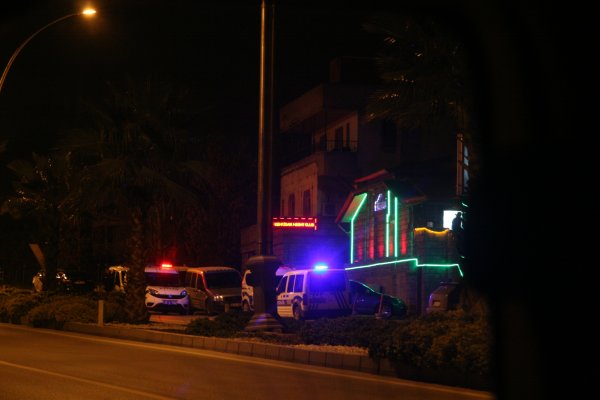 i Denizli'de eğlence mekanında kavga: 1 yaralı