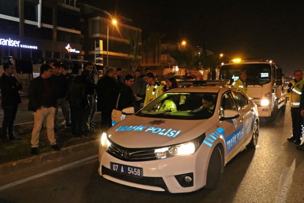 i Antalya’da zincirleme trafik kazası: 8 yaralı