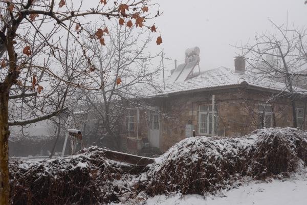 Elazığ beyaza büründü, çadırlar gözükmedi