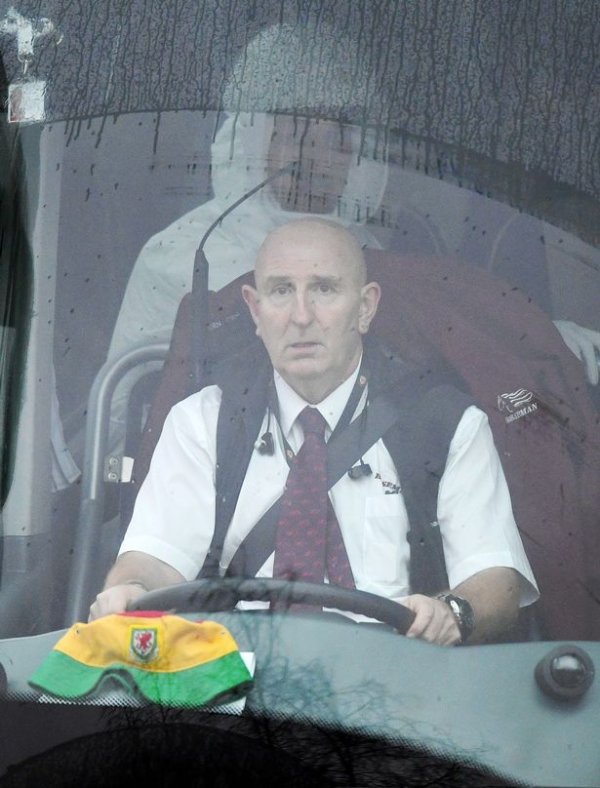 İngilizlerin koronavirüs önlemi tepki çekti