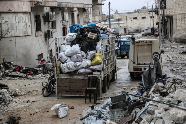 a İdlib'de 151 bin sivil daha yerinden edildi