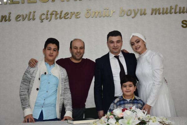 Evlenmek isteyen birçok çift 02.02.2020 tarihini seçti