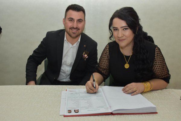Evlenmek isteyen birçok çift 02.02.2020 tarihini seçti