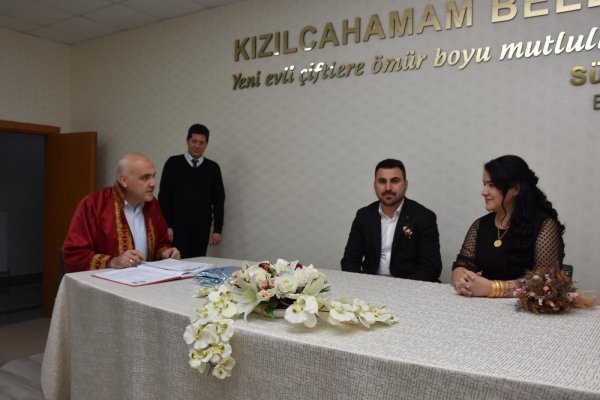 Evlenmek isteyen birçok çift 02.02.2020 tarihini seçti