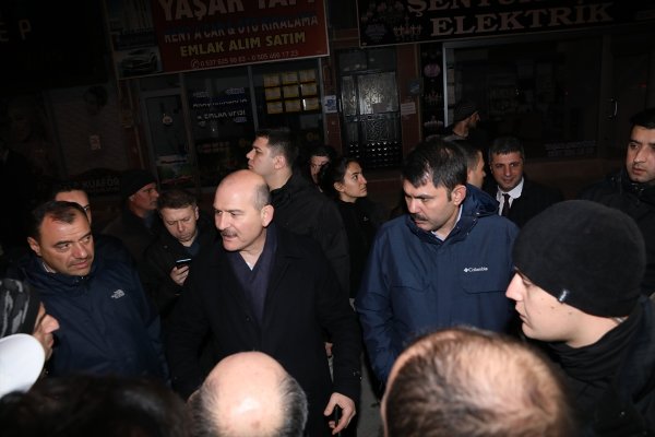 a Süleyman Soylu: Elazığ'da 2002'den önceki binalar sorunlu