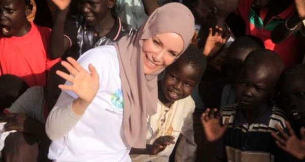 Gamze Özçelik'ten ev açıklaması