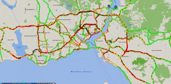 İstanbul'da yağmur sonrası trafik kilitlendi