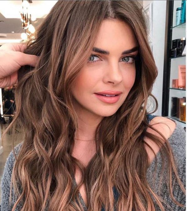 Pelin Karahan imaj değiştirdi