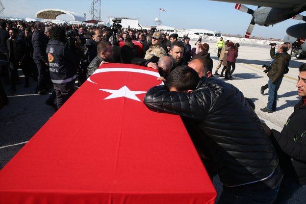 Şehitler memleketlerine uğurlandı