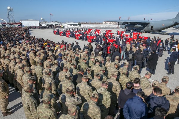 Şehitler memleketlerine uğurlandı