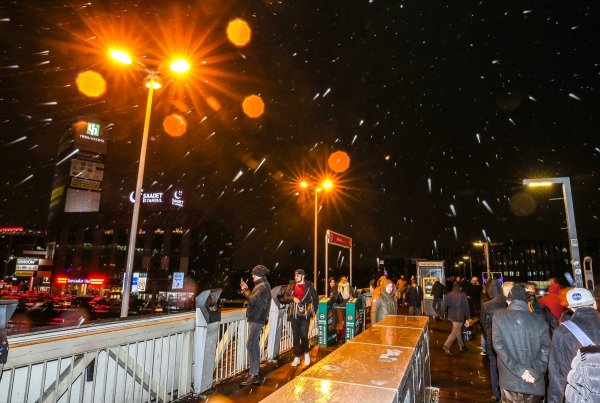 İstanbul'da kar yağışı başladı