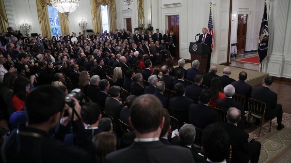 Azil soruşturmasında aklanan Trump’a verilen destek artıyor