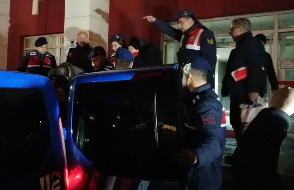 i Manisa'da renkli reçete operasyonunda 3 tutuklandı