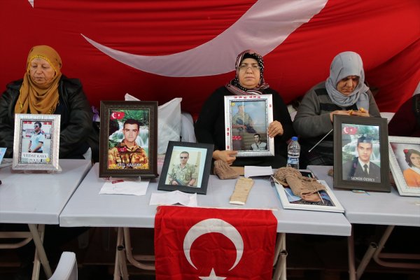 Diyarbakır'daki evlat nöbeti devam ediyor