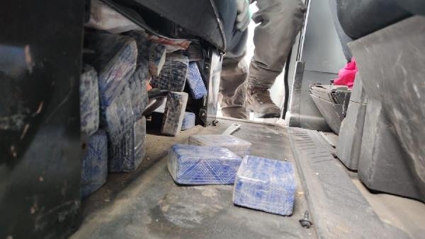 d Kamyonetteki 54 kilo eroini 'Rexo' buldu