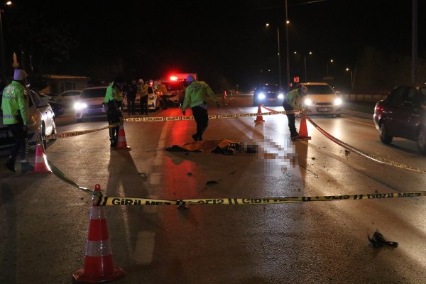 i Sakarya'da yayaya önce otomobil sonra kamyon çarptı