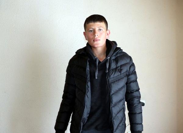 İnşaatta söylediği şarkıyla tanınan Murat: Sanatçı olmak isterim