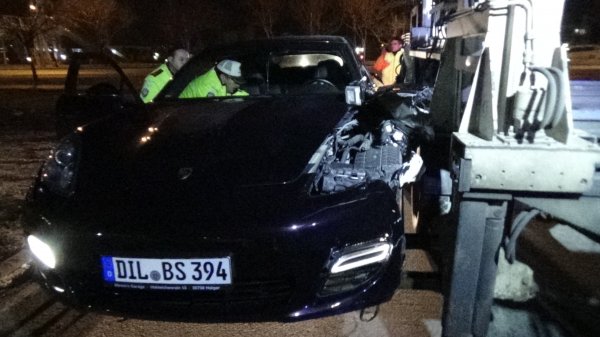 i Konya'da otomobil çarpan genç yaşamını yitirdi