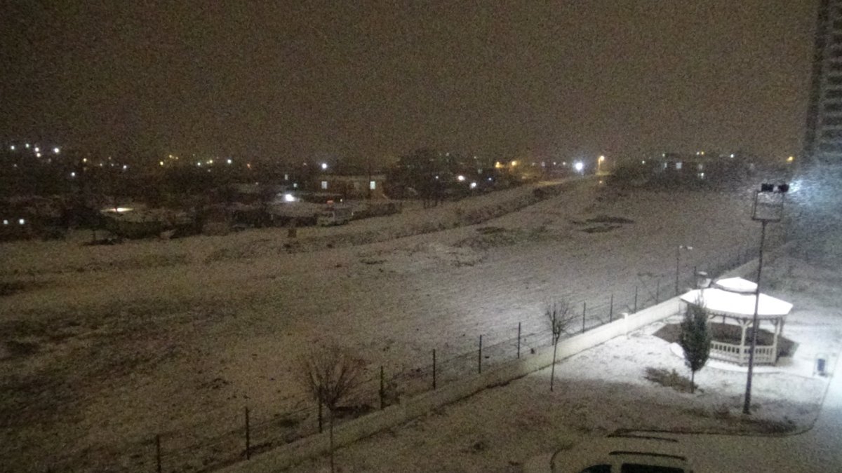 Diyarbakır’a 4 yıl sonra kar yağdı