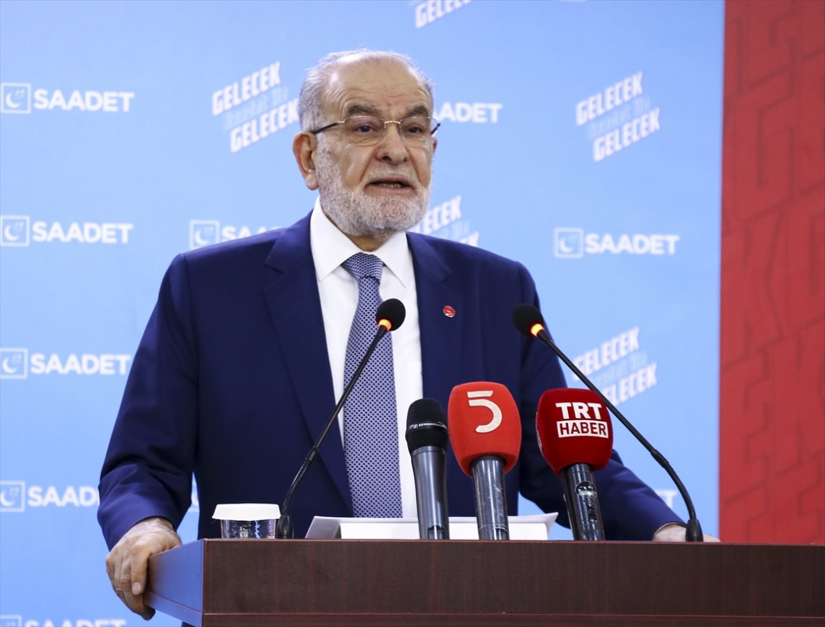 Karamollaoğlu, Esad'a operasyona karşı çıktı