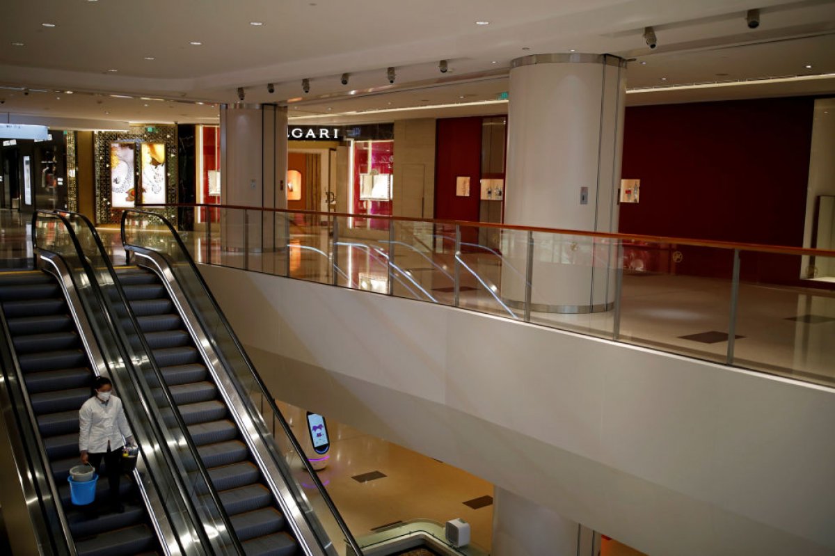 Çin'de yeni tip koronavirüs salgını hayatı felç etti