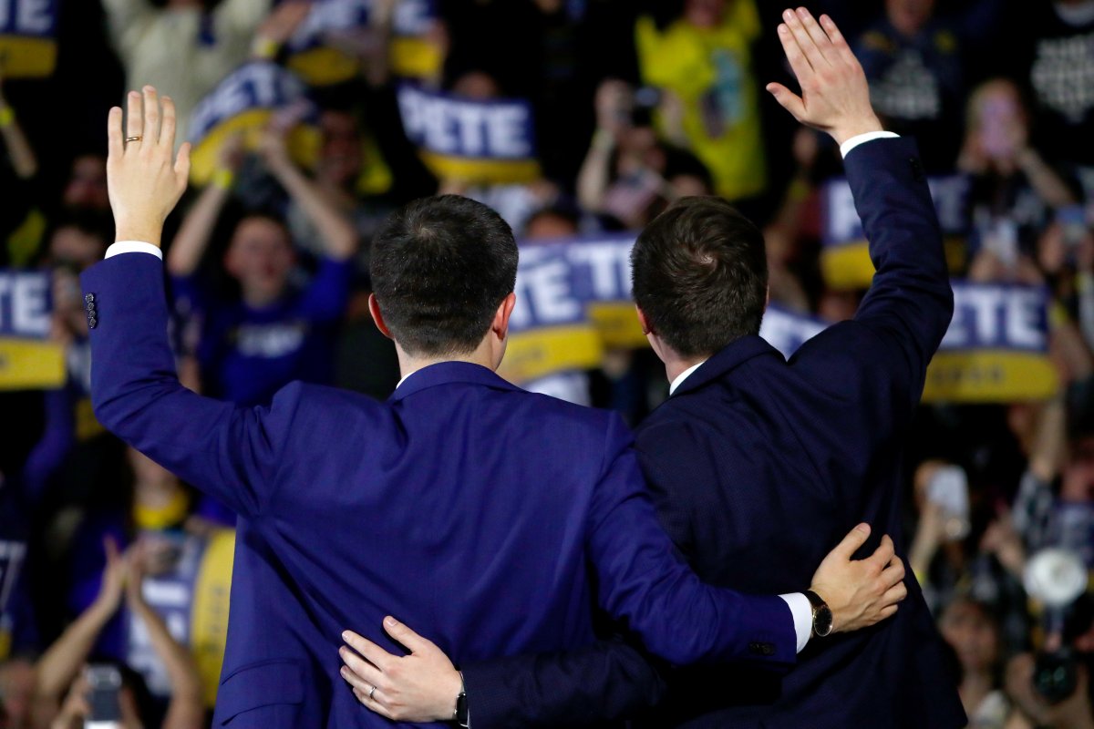 Demokratlar arasındaki başkanlık yarışında Sanders önde